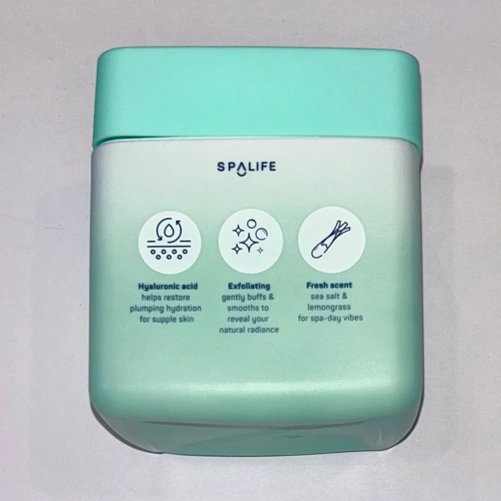 Spa Life Hydrate and Protect Body Scrub with Hyaluronic Acid, Coconut Oil - Picture 3 of 4